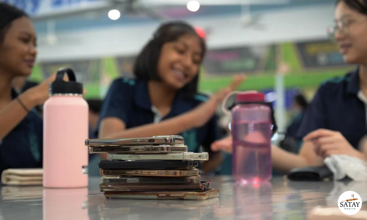 Singapore to Ban Smartphone Use During Recess and CCA in Secondary Schools from 2026